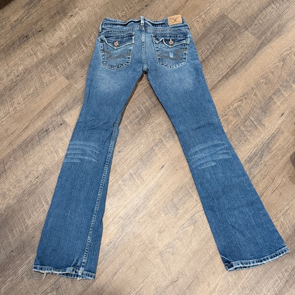 American Eagle Outfitters Blue Flare Jeans - Picture 4 of 4